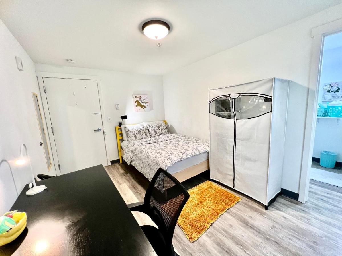 Micro Studio Apartment 10 Minutes Walk To University Of Washington Seattle Esterno foto